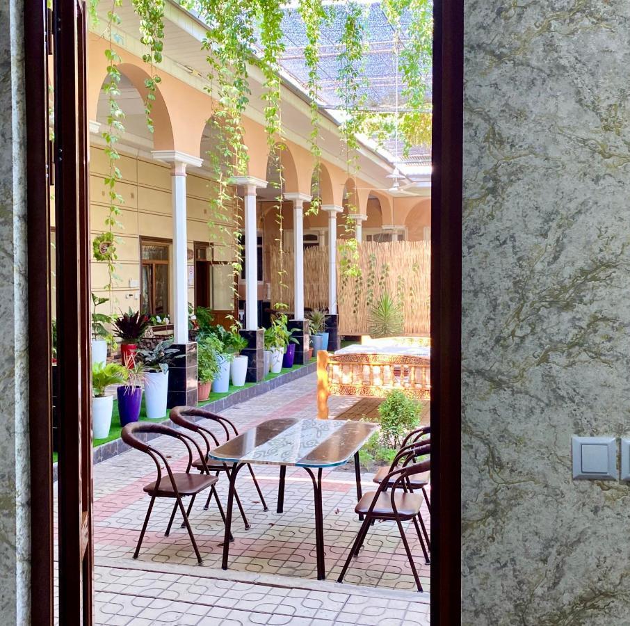 Evergreen Guesthouse Marghilon Exterior photo