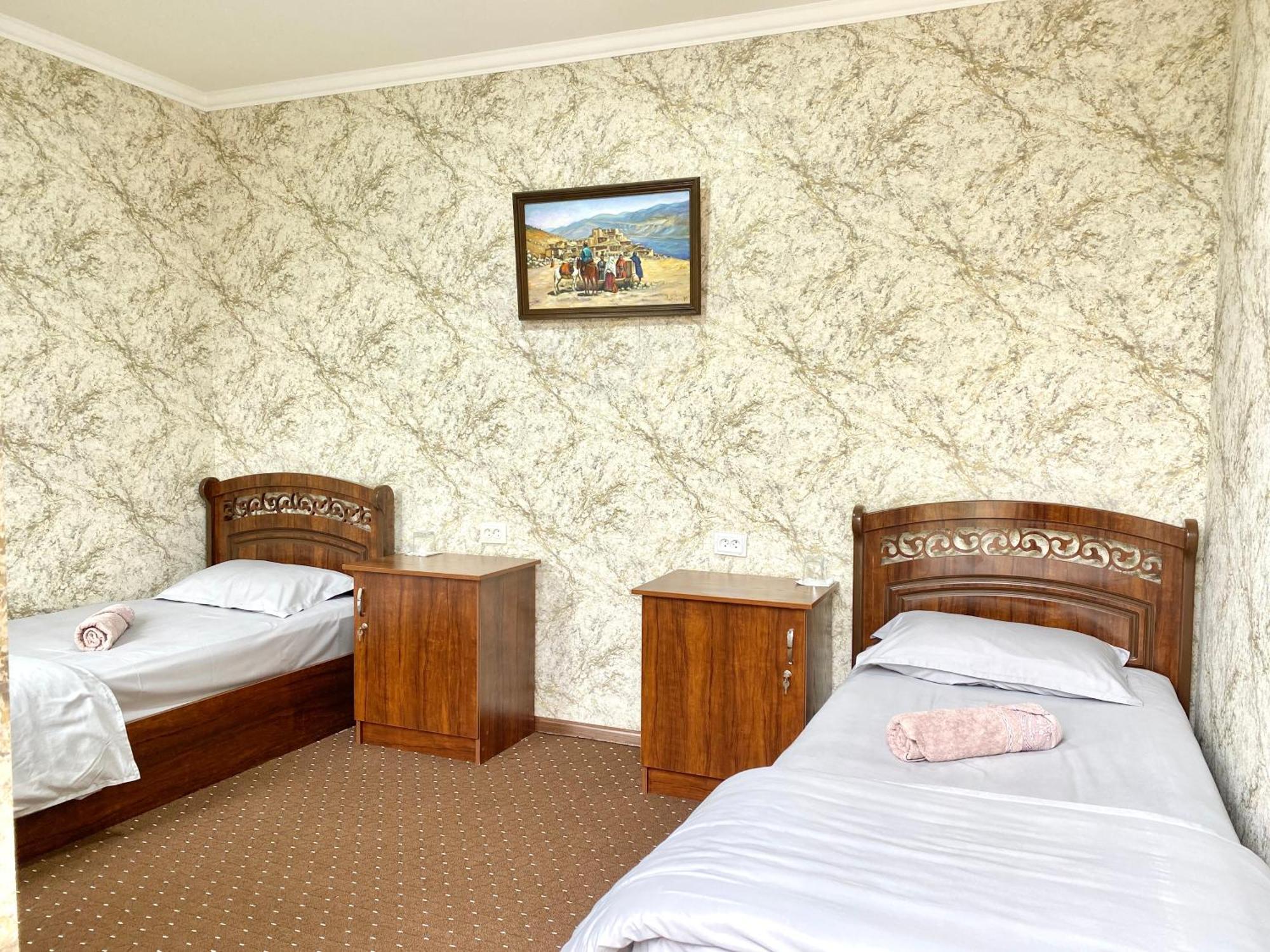 Evergreen Guesthouse Marghilon Exterior photo